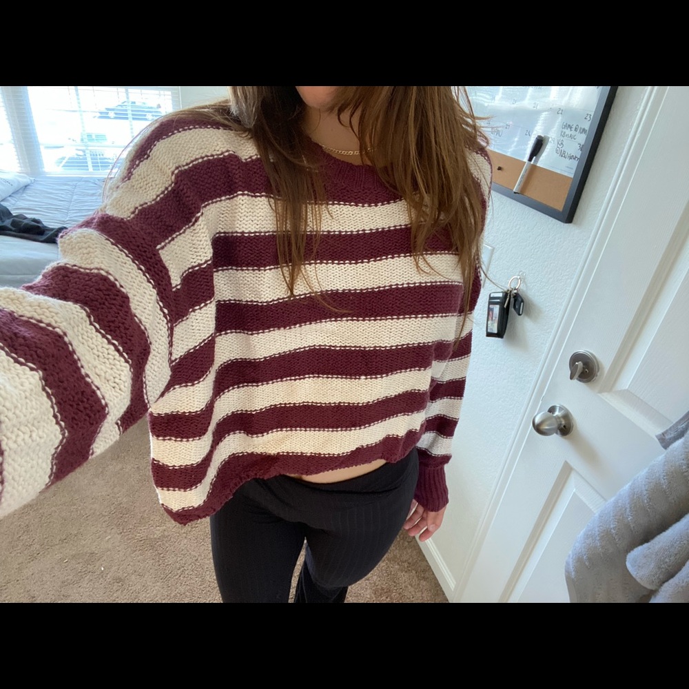 BILLABONG SWEATER